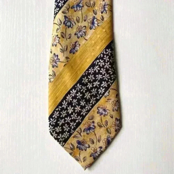 AMERICA Y2K Vintage Silk Tie Made in Italy - Picture 1 of 6